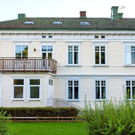 Vaenersborgs Vandrarhem Exterior photo