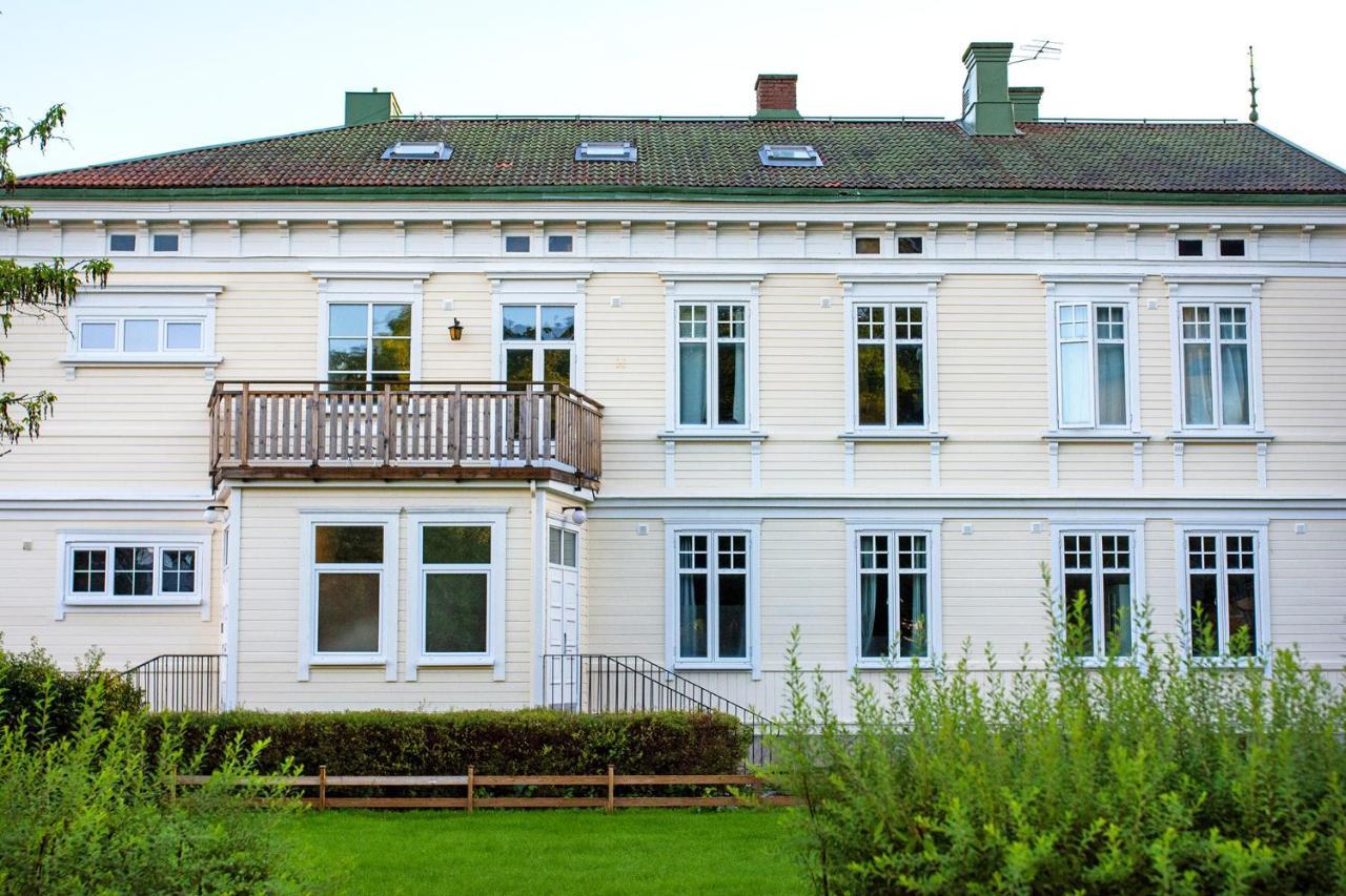 Vaenersborgs Vandrarhem Exterior photo